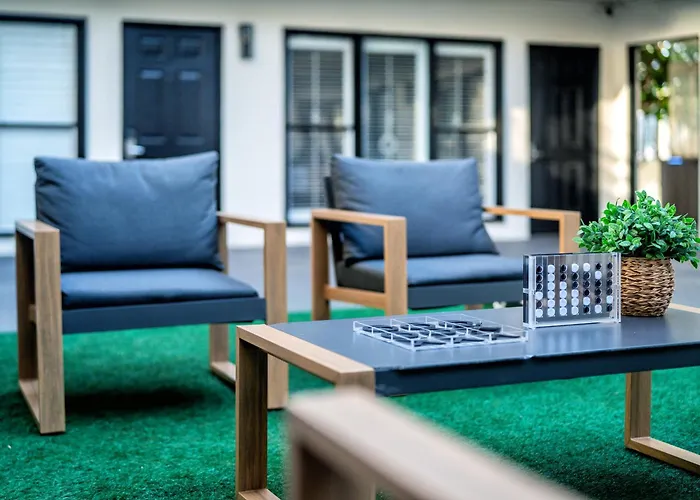 Lyfe Inn & Suites By Aga - Beverly Hills West Hollywood