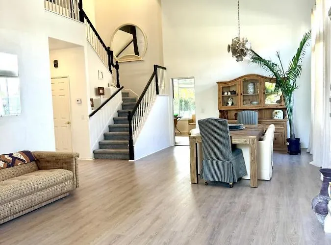 Entire Fully Furnished Home In Camarillo California. 10 Mins From The Beach